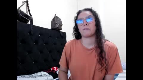 alexandra clauss online show from October 3, 2025, 4:48 pm