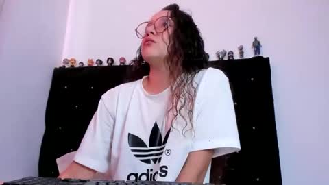 Snapshot of alexandra_clauss chatting on March 13, 2026, 9:54 pm alexandra clauss online show from March 13, 2026, 9:54 pm
