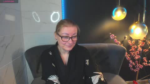 Snapshot of alexandra_kind chatting on December 19, 2024, 2:57 pm Alexandra online show from December 19, 2024, 2:57 pm