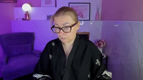 Snapshot of alexandra_kind chatting on January 19, 2025, 1:22 pm Alexandra online show from January 19, 2025, 1:22 pm