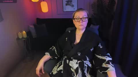 Snapshot of alexandra_kind chatting on February 16, 2025, 3:04 am Alexandra online show from February 16, 2025, 3:04 am