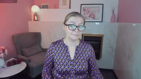 Snapshot of alexandra_kind chatting on February 25, 2025, 12:34 pm Alexandra online show from February 25, 2025, 12:34 pm