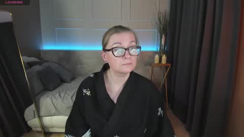 Snapshot of alexandra_kind chatting on March 2, 2025, 12:31 am Alexandra online show from March 2, 2025, 12:31 am