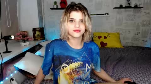 Snapshot of alexandraermes chatting on July 10, 2026, 11:40 pm AlexandraErmes online show from July 10, 2026, 11:40 pm