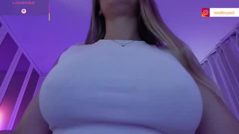 alexandraforyou online show from November 2, 2025, 8:11 pm