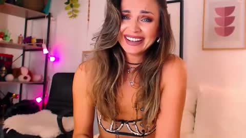 alexandrawooow online show from March 24, 2026, 7:41 pm