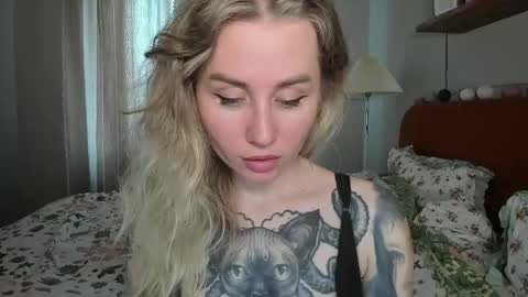alexarush online show from June 5, 2026, 5:40 pm