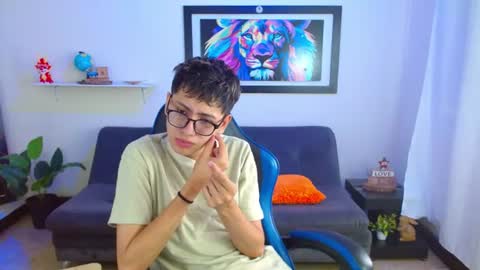 alex online show from June 25, 2026, 1:37 pm