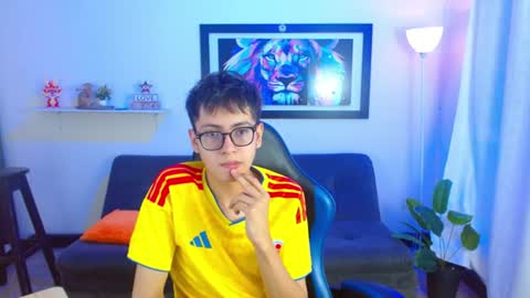 alex online show from July 7, 2026, 1:37 pm