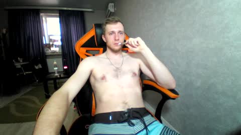 Snapshot of alexfox2018 chatting on January 7, 2025, 12:41 pm Alex online show from January 7, 2025, 12:41 pm