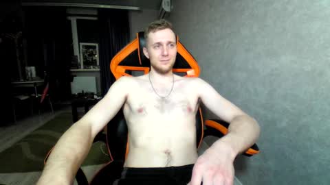 Snapshot of alexfox2018 chatting on March 10, 2025, 4:35 pm Alex online show from March 10, 2025, 4:35 pm