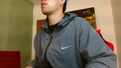 Snapshot of alexgiraldo__ chatting on May 31, 2026, 12:23 pm alexgiraldo__ online show from May 31, 2026, 12:23 pm