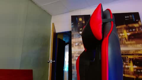 Snapshot of alexgiraldo__ chatting on June 3, 2026, 2:19 pm alexgiraldo__ online show from June 3, 2026, 2:19 pm