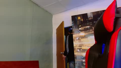 Snapshot of alexgiraldo__ chatting on June 6, 2026, 12:38 am alexgiraldo__ online show from June 6, 2026, 12:38 am