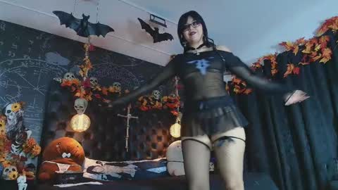 Alex online show from October 5, 2025, 6:39 pm