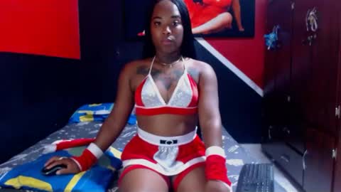 Snapshot of alexia_sinclaire24 chatting on December 25, 2024, 12:48 am alexia_sinclaire24 online show from December 25, 2024, 12:48 am