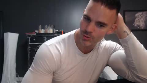 Snapshot of alexiarain chatting on November 8, 2025, 10:19 pm Alex online show from November 8, 2025, 10:19 pm