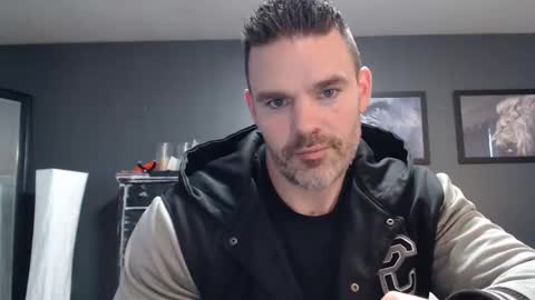 Alex online show from April 18, 2026, 10:54 pm