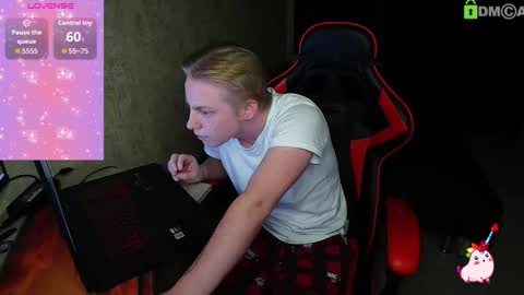 Alexis online show from September 16, 2025, 8:10 pm