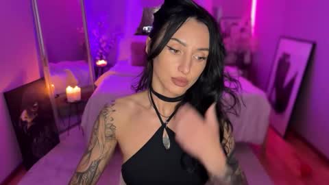 Snapshot of alexisalexxx chatting on April 4, 2026, 5:54 pm alexisalexxx online show from April 4, 2026, 5:54 pm