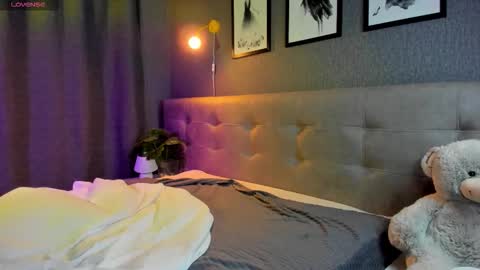 Alexis   Mon Tue Wed Thu Fri 7 GMT 0100am-0700am  online show from November 3, 2025, 8:10 pm