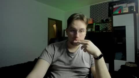 alexs9xtime online show from March 21, 2026, 3:37 pm