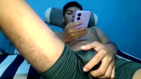 Snapshot of alexsexy1405 chatting on April 13, 2026, 3:34 am alexsexy1405 online show from April 13, 2026, 3:34 am