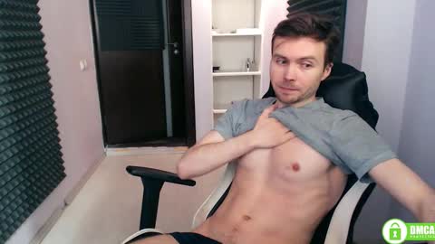 Snapshot of alexspilner chatting on November 19, 2025, 2:17 pm Alex Spilner online show from November 19, 2025, 2:17 pm