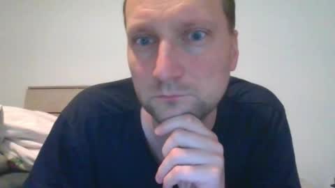 Snapshot of alexswitch8888 chatting on December 15, 2025, 7:23 am Alex online show from December 15, 2025, 7:23 am