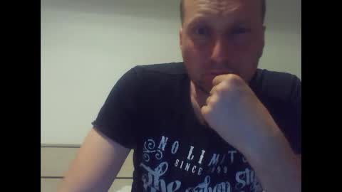 Snapshot of alexswitch8888 chatting on May 26, 2026, 8:27 pm Alex online show from May 26, 2026, 8:27 pm