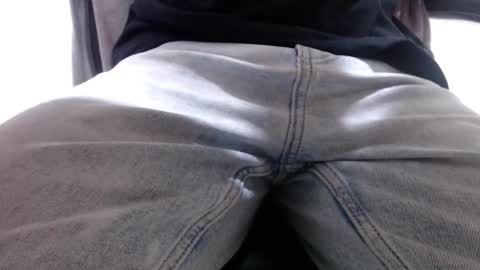 Snapshot of alextwunkk chatting on February 27, 2025, 12:32 am Alex online show from February 27, 2025, 12:32 am