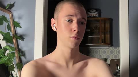 Alex online show from December 10, 2024, 7:54 pm