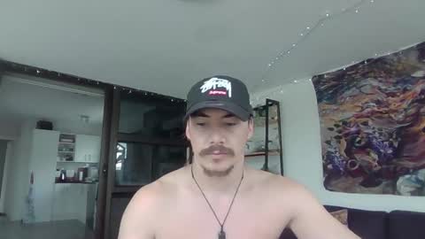 Snapshot of alexx1169 chatting on January 1, 2025, 11:18 pm Alex online show from January 1, 2025, 11:18 pm