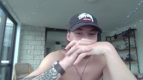 Snapshot of alexx1169 chatting on January 9, 2025, 4:52 am Alex online show from January 9, 2025, 4:52 am