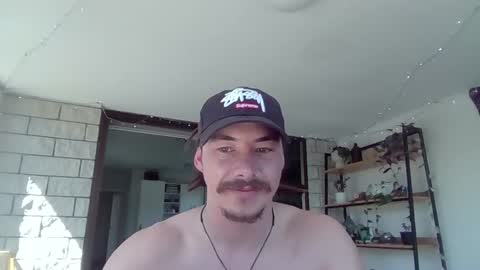 Snapshot of alexx1169 chatting on February 23, 2025, 2:29 am Alex online show from February 23, 2025, 2:29 am