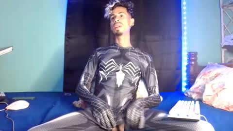 Snapshot of alexx_1214 chatting on November 7, 2025, 3:50 am Alexx online show from November 7, 2025, 3:50 am