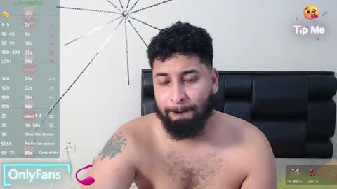 Snapshot of alexx_bbc_ chatting on December 27, 2024, 9:22 pm alexx_bbc_ online show from December 27, 2024, 9:22 pm