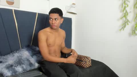 alexx_cum18 online show from March 18, 2026, 12:30 pm