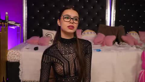 Alexxis Rae online show from April 17, 2026, 3:53 am