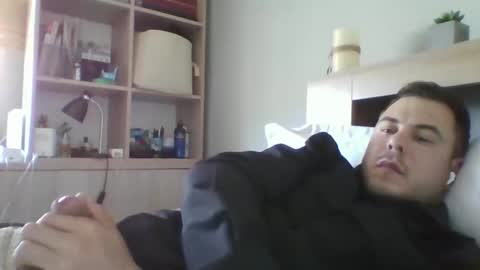 Snapshot of alexxro20 chatting on April 16, 2026, 12:17 pm alexxro20 online show from April 16, 2026, 12:17 pm