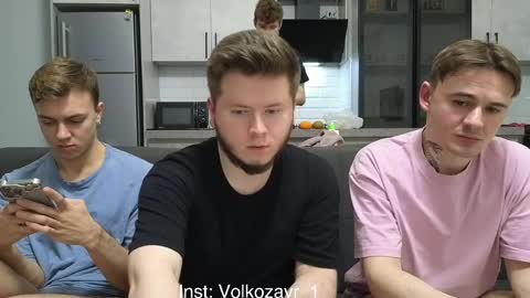 AlexDimaIgor online show from April 17, 2026, 8:34 pm