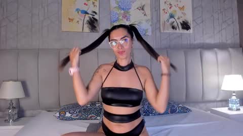 Snapshot of alezkarain chatting on October 1, 2025, 4:18 am AlezkaRain online show from October 1, 2025, 4:18 am