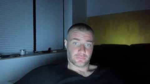 alfiesolomons87 online show from April 24, 2026, 8:44 pm