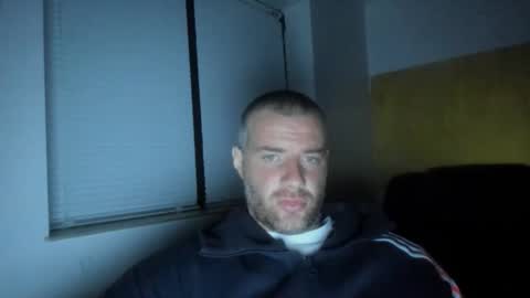 alfiesolomons87 online show from April 28, 2026, 8:14 pm