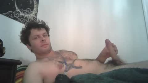 alfredkey14 online show from May 3, 2026, 4:07 am