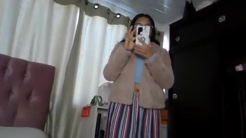 Alia  online show from December 5, 2024, 3:50 pm