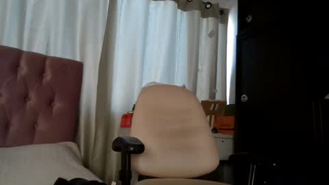 Snapshot of alia_lombardi chatting on December 11, 2024, 3:37 pm Alia      Anjali  online show from December 11, 2024, 3:37 pm