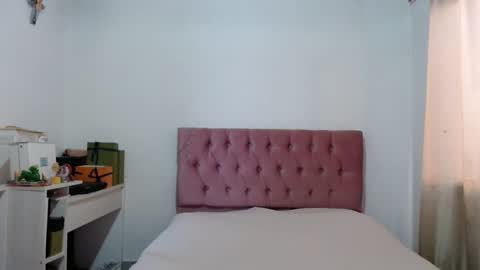 Snapshot of alia_lombardi chatting on October 1, 2025, 12:00 pm Alia      Anjali  online show from October 1, 2025, 12:00 pm