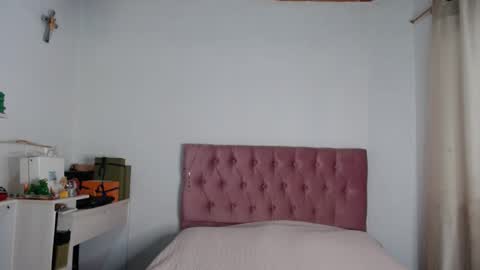 Snapshot of alia_lombardi chatting on October 6, 2025, 12:35 pm Alia      Anjali  online show from October 6, 2025, 12:35 pm