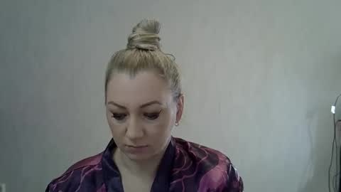 alice175 online show from April 28, 2026, 9:25 am